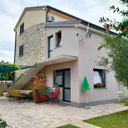 Apartment Riva David Novigrad (Istria)